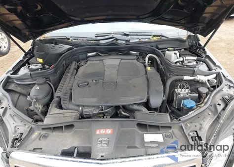 2013 Mercedes-Benz E 350 4Matic из США, поврежденный, VIN WDDHF8JB6DA767356